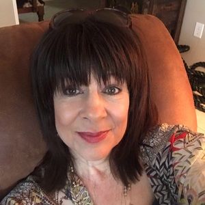 Meet your Posher, Donna